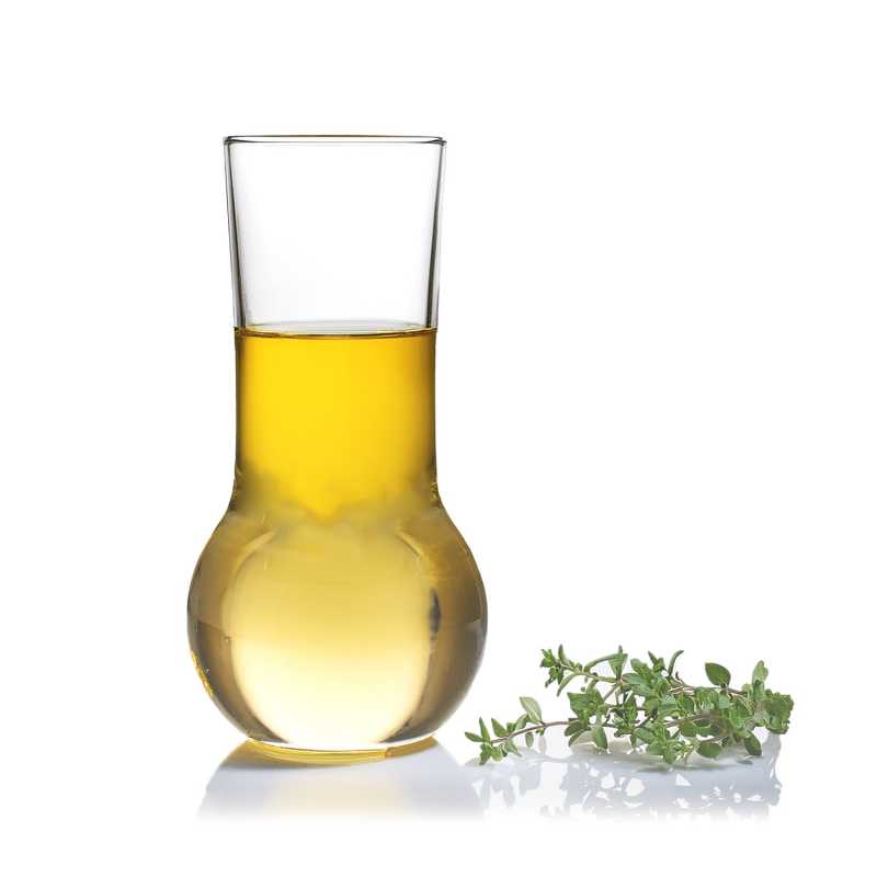 Thyme essential oil, also known as White Thyme, is made by steam distillation from the plant Thymus vulgaris, Lamiaceae.
It has a transparent to light yellow c