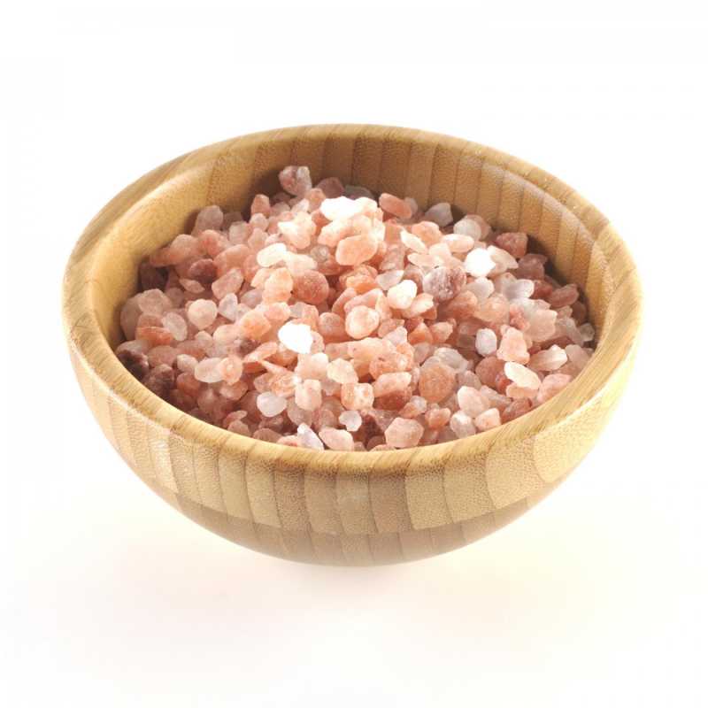 Himalayan salt is pure, natural crystalline salt from the Himalayas.
Its pink colour is due to its high mineral and iron content. In cosmetics, it is mainly us