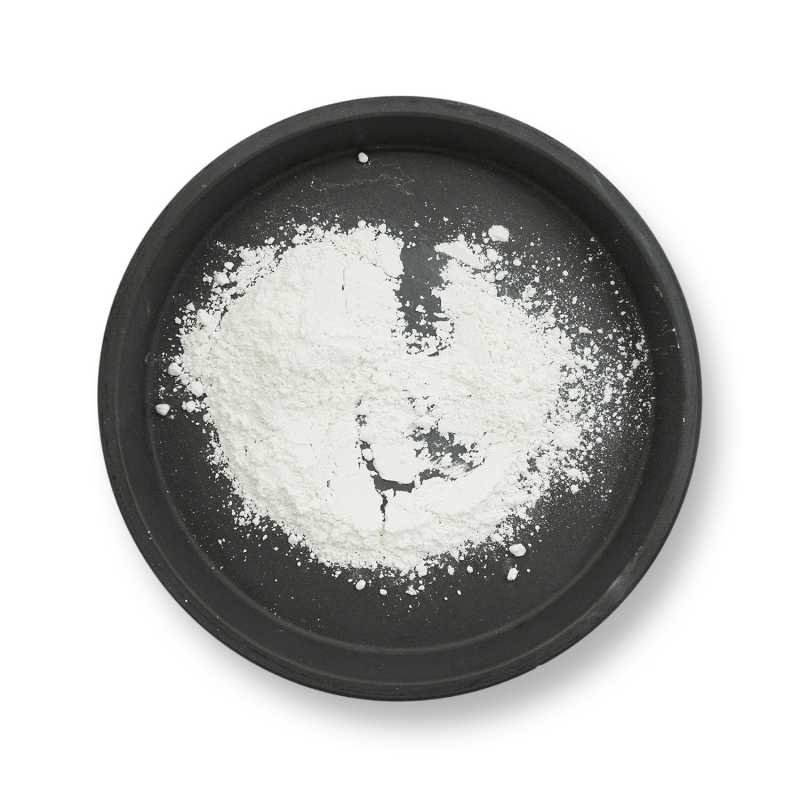 Salicylic acid (also known as 2-hydroxybenzoic acid) in the form of a white powder is a very important active ingredient in the care of acne-prone and inflammat