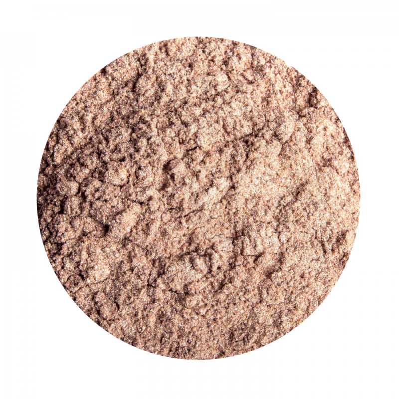 Mica powders are powder pigments approved for use in cosmetics. Mica is mica, a mineral found in nature that is ground into a fine powder and colored with natur