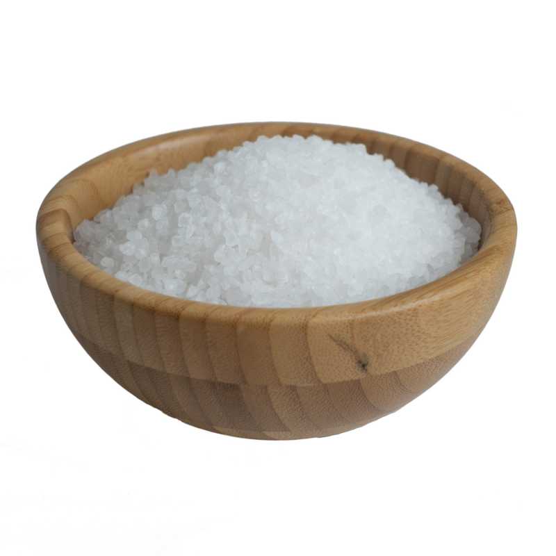 Sea salt is an excellent source of minerals that affect the condition of our skin and provide it with nutrients.
In cosmetics, it is mainly used in the product