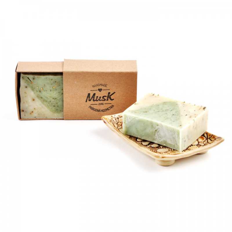 A moment of well-being - enjoy a moment of well-being with our herbal soap. The soap is made with a combination of lavender and nettle herbs and is also enriche