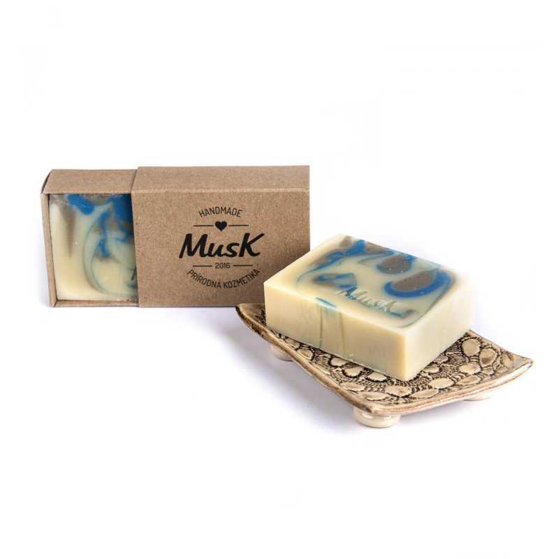 Gentleman is a soap with a sweet woody-citrus scent. Gentleman is a natural, handmade soap made with a combination of olive, coconut and sunflower oils. It is e