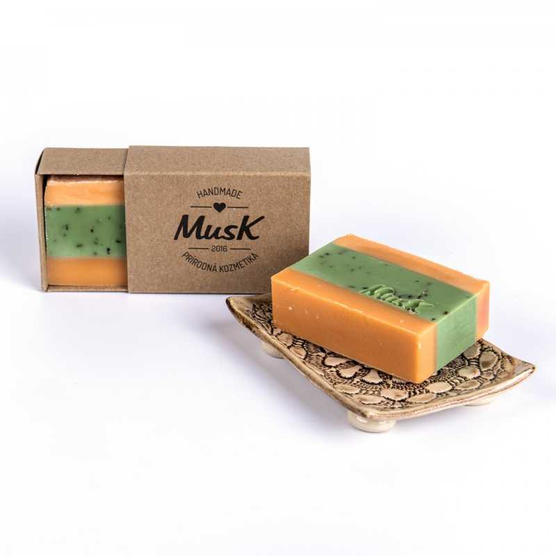 Orange Freshness is a soap in a combination of orange blossom and mint herbs. It is enriched with water infused with these herbs. It also contains dried pepperm