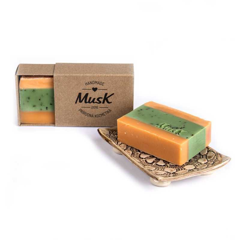 Orange Freshness is a soap in a combination of orange blossom and mint herbs. It is enriched with water infused with these herbs. It also contains dried pepperm