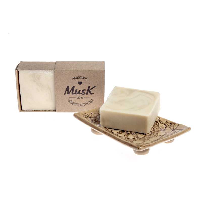 Salt crystal is one of the soaps from the MusK salt range. The soaps are created by combining saponified oils, namely coconut oil, black cumin oil and cupuacu b