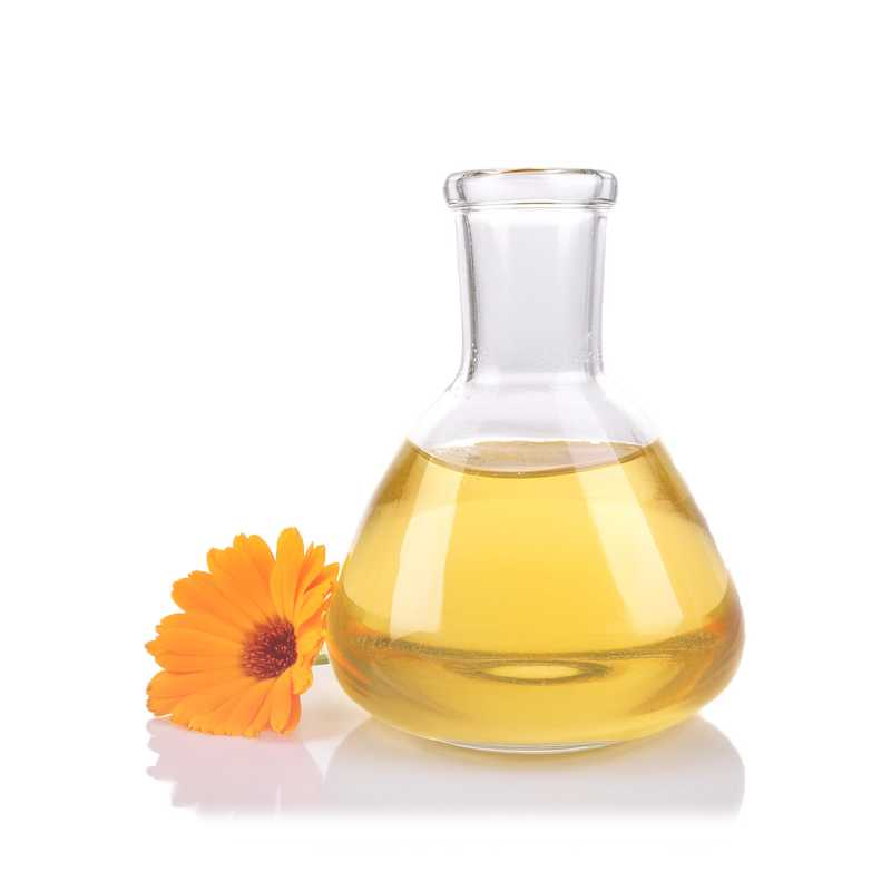 Calendula is macerated in sunflower oil in a ratio of 1:4.Calendula has been known for its effects since the 16th century. It is proven that this plant can heal