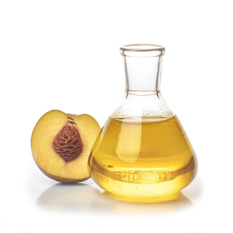 Peach kernel oil has undergone refining, a process that removes the aroma and colour.
It is lighter in colour than almond oil. It is ideal for skin with enlarg