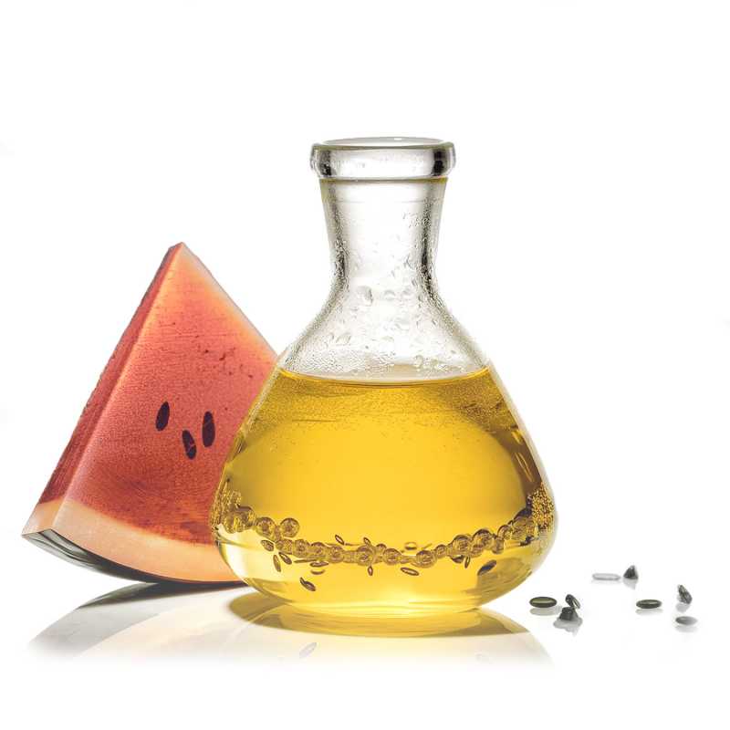 The melon seed oil from our range is refined and therefore odourless and absorbs very well. We classify it as a carrier oil and thanks to its light, non-greasy 