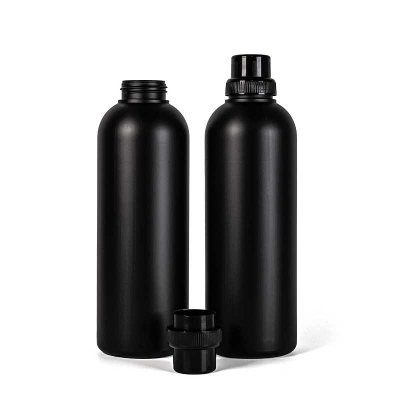 Black Plastic Bottle, Black Cap 2, 1 l