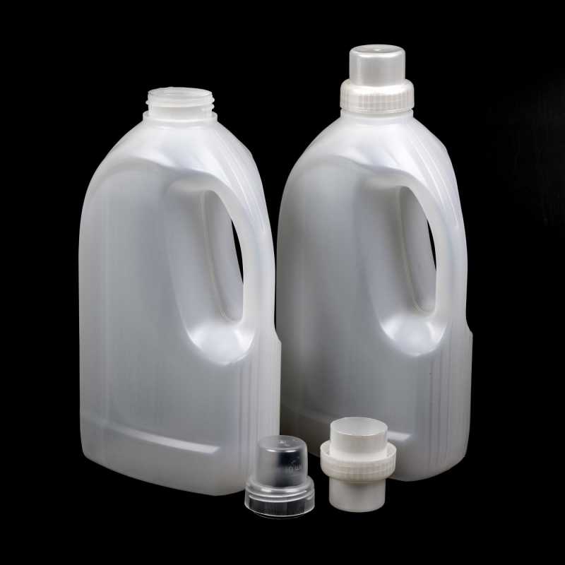 Plastic transparent bottle with a solid material handle suitable for storing liquids such as washing gel, liquid detergent or fabric softener.Volume: 1.5 lMater