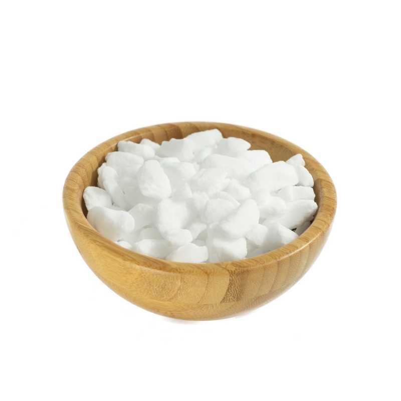 Dishwasher salt in the form of larger pebbles is industrial salt.
It is suitable for all water hardness levels. In addition to softening the water, it also ser