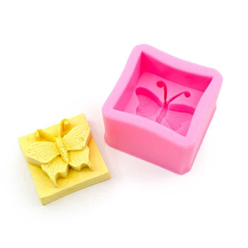 Silicone moulds are very flexible and can be used to cast a variety of substances including soaps, waxes and soap bases.
Pour the liquid heated mass into the m