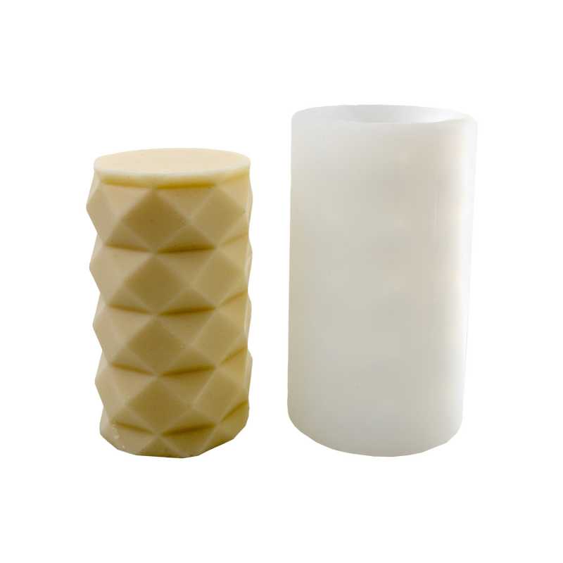Silicone candle mould in the shape of a cylinder with a pattern. Pour it with waxes that are designed for freestanding candles.
Silicone moulds are very flexib