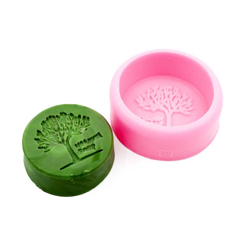 Silicone moulds are very flexible and can be used to cast a variety of substances including soaps, waxes and soap bases.
Pour the liquid heated mass into the m