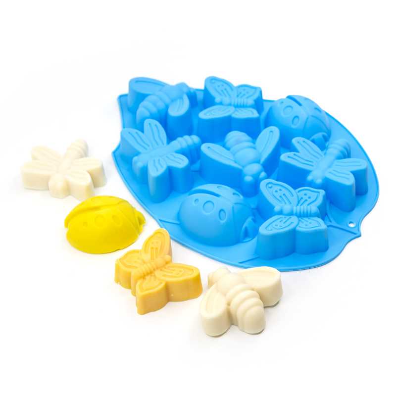 Silicone moulds are very flexible and can be used to cast a variety of substances including soaps, waxes and soap bases.
Pour the liquid heated mass into the m