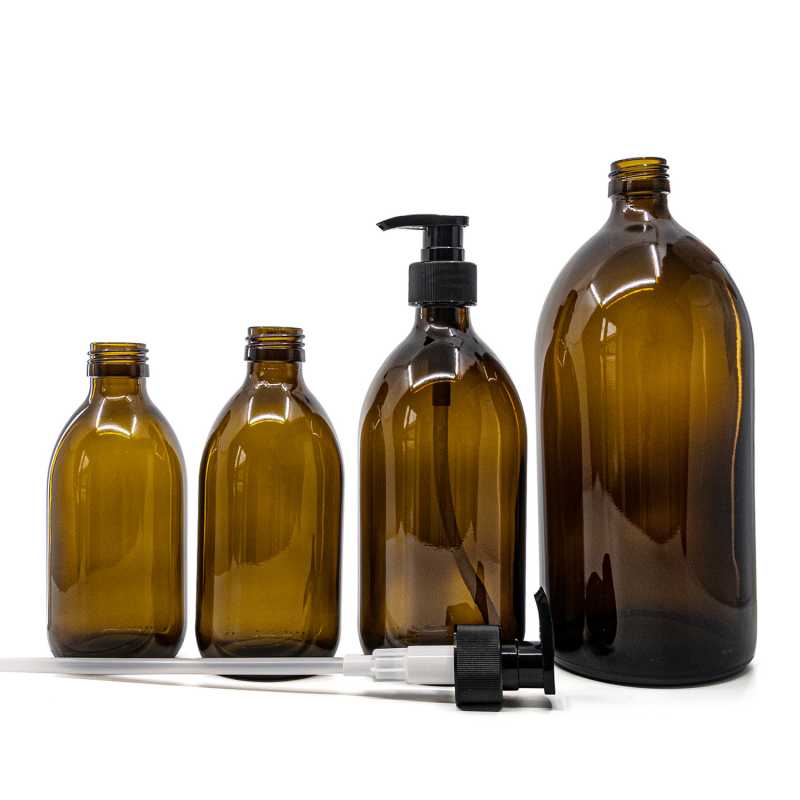 Theglass bottle is made of thick, dark brown glass with avolume of 250 ml. It is used for storing liquids, which thanks to its colour it effectively protects fr