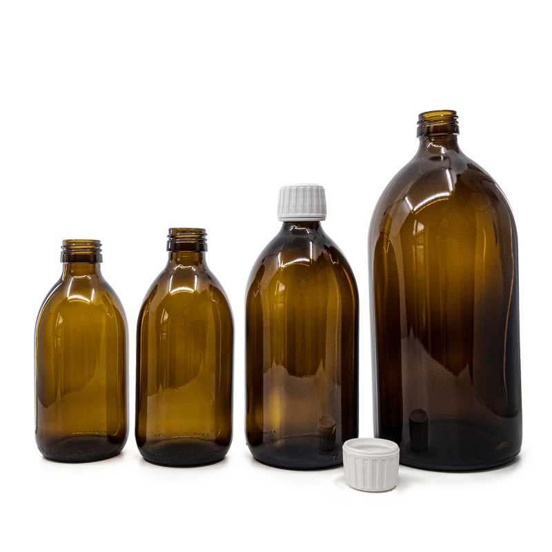 The glass bottle, the so-called BOSTON-type vial, is made of thick, dark brown glass. It is used for storing liquids, which, thanks to its colour, are effective