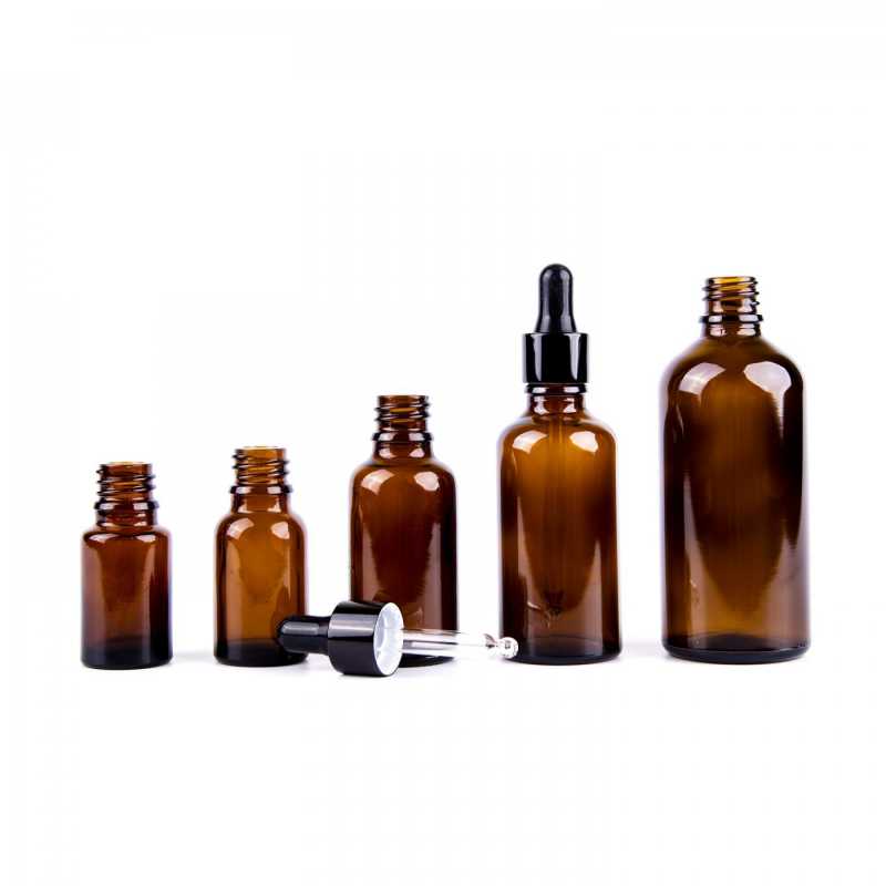 The glass bottle, the so-called vial, is made of thick, dark brown glass. It is used for storing liquids, which, thanks to its colour, it effectively protects f