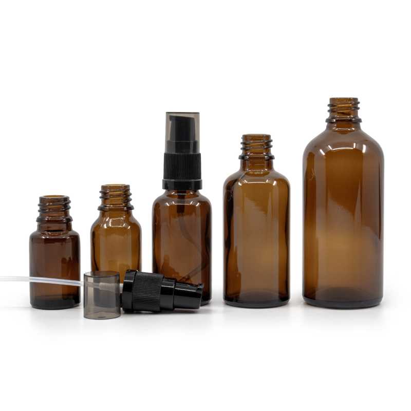 The glass bottle, the so-called vial, is made of thick, dark brown glass. It is used for storing liquids, which, thanks to its colour, it effectively protects f