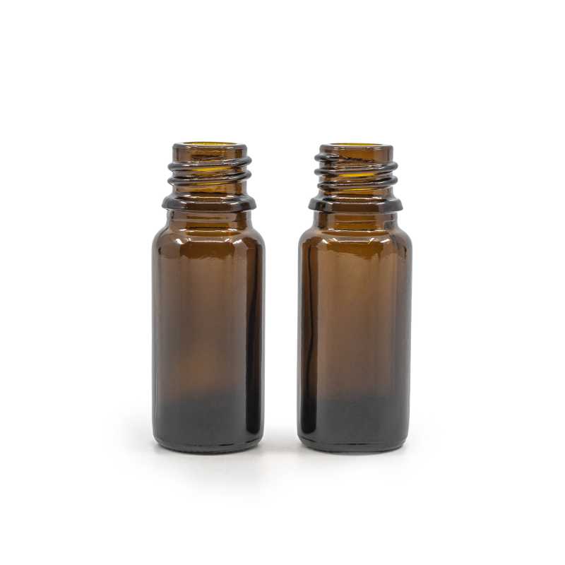 Theglass bottle, the so-called vial, is made of thick, dark brown glass. It is used for storing liquids, which, thanks to its colour, it effectively protects fr