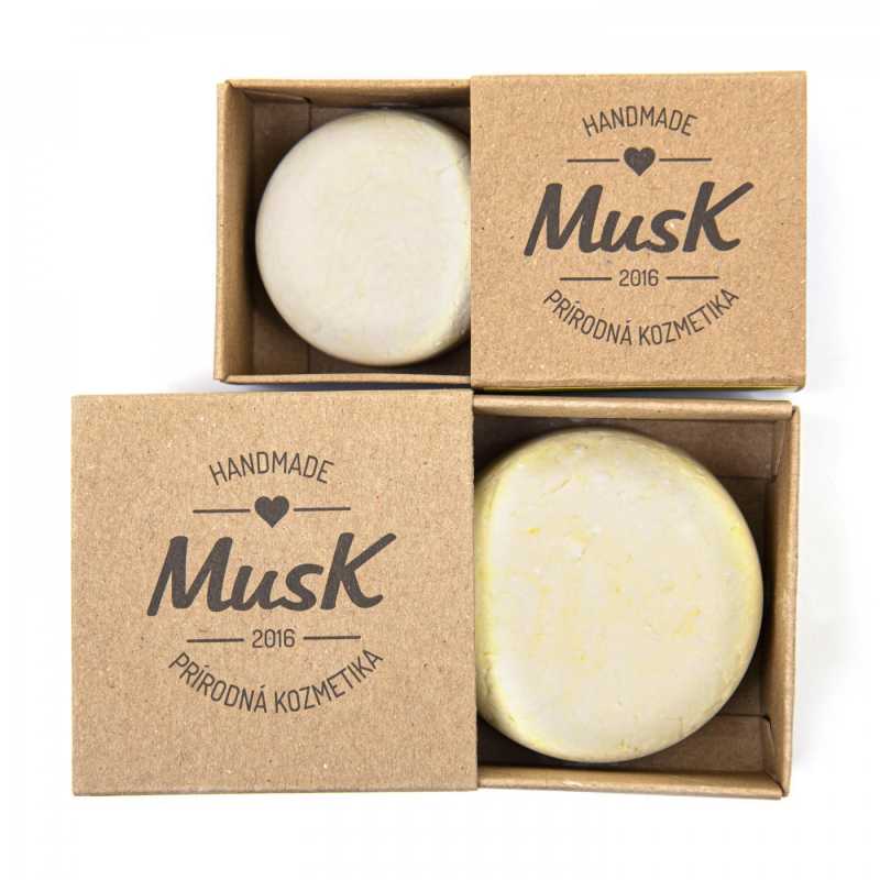 LÁSKYKVET is a natural solid shampoo with olive oil, exotic ylang-ylang flower hydrolates and a floral ylang-ylang fragrance, based on coconut oil tensides and
