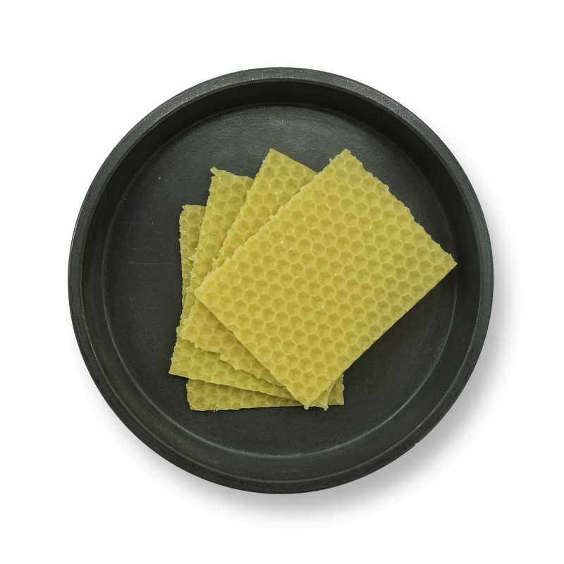 We offer beeswax in the form of honeycomb or interstitials. A pack of 10 beeswax interstitials is intended primarily for the production of beeswax candles.This 