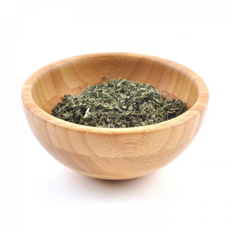 Nettle is known for its antibacterial and anti-inflammatory effects.
It contains vitamins C, B and chlorophyll. It is ideal for problematic skin. Treats inflam
